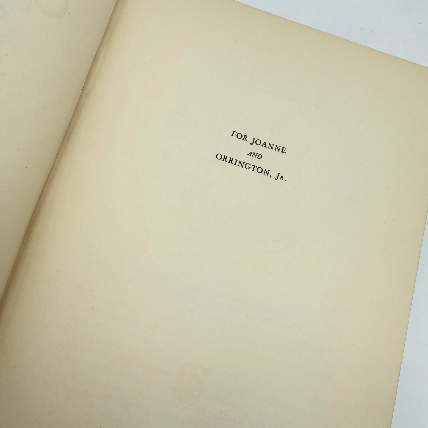 "George Washington's World" by Genevieve Foster — Signed by the author — Book for young adults