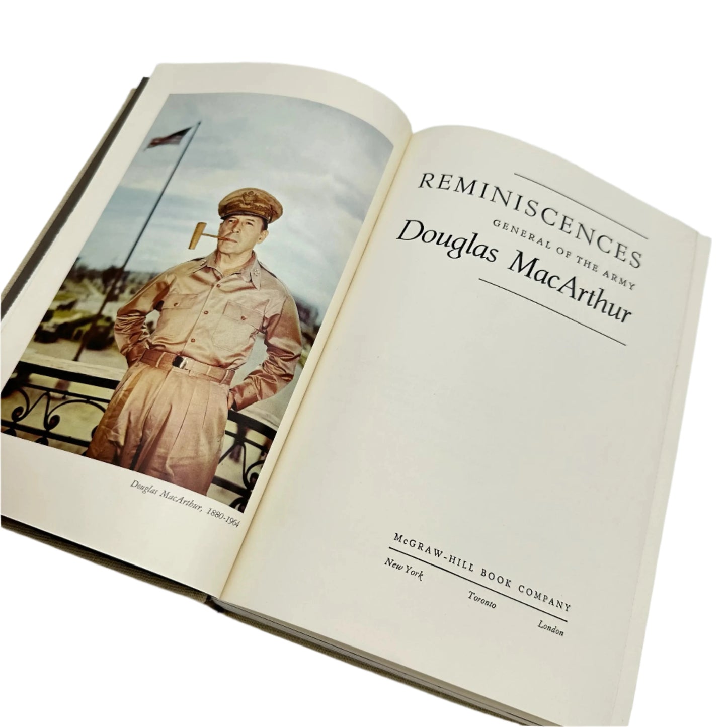 "Reminiscences" signed by the author General Douglas MacArthur, 1964 - First edition, #657 of 1750 signed copies
