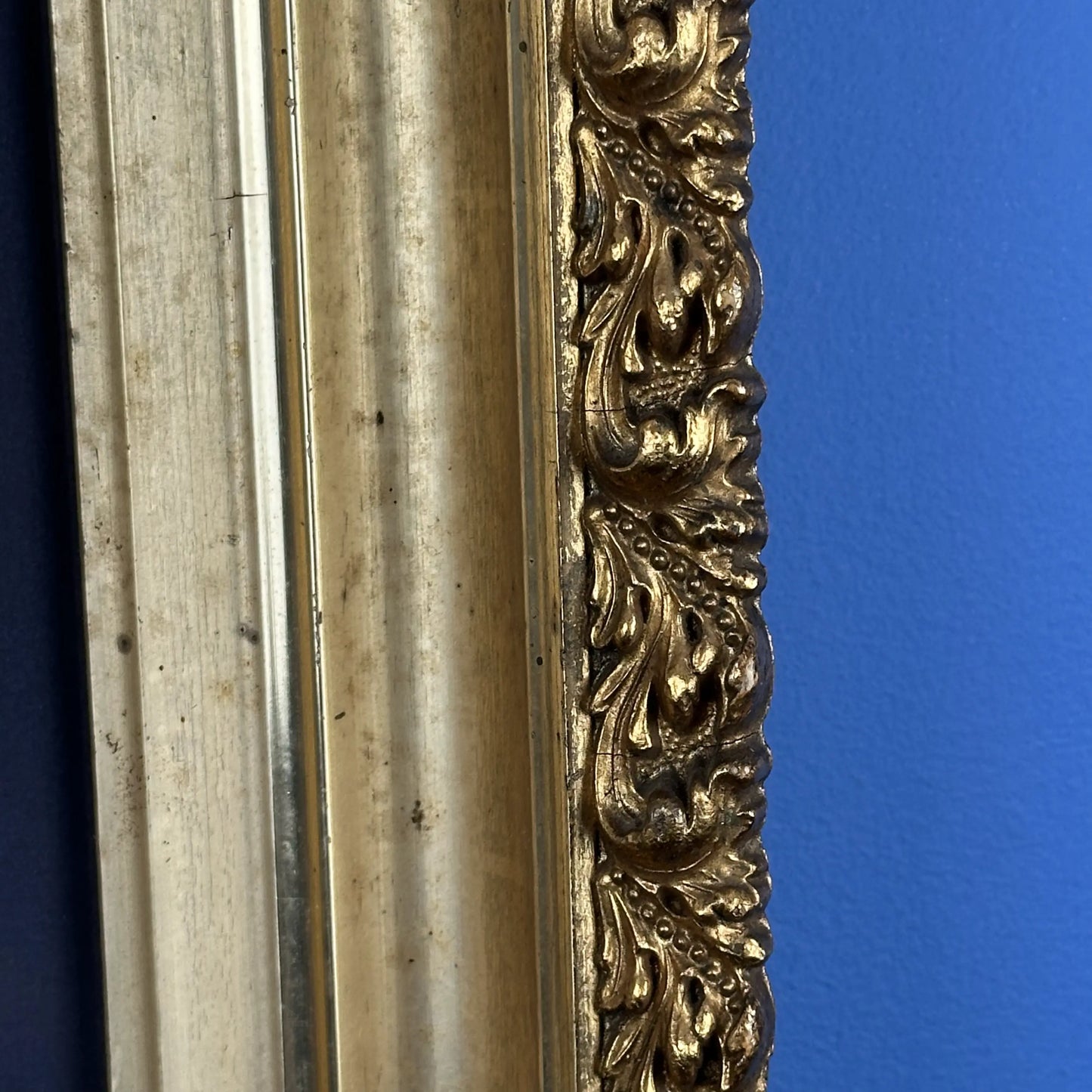 Gold frame detailed close-up view of "Battle of Bunker's Hill" — Small, highly detailed print, in color — From The History List Store