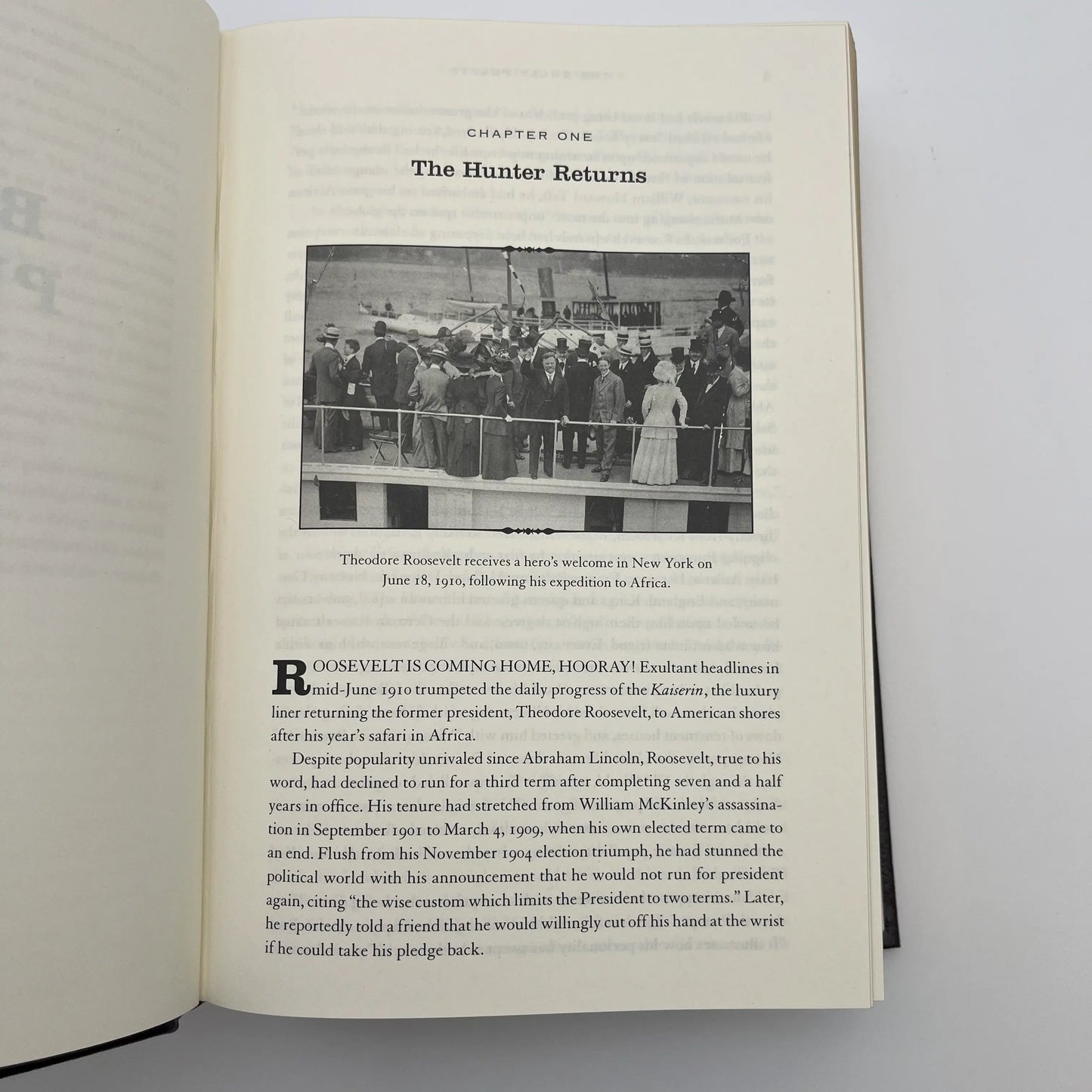 "The Bully Pulpit" Signed by Doris Kearns Goodwin — Leather-bound, gilt edged