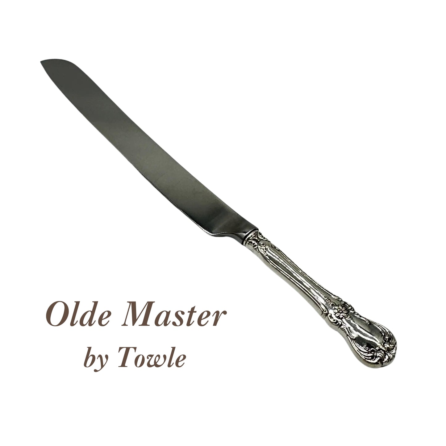 Serving utensils in classic patterns