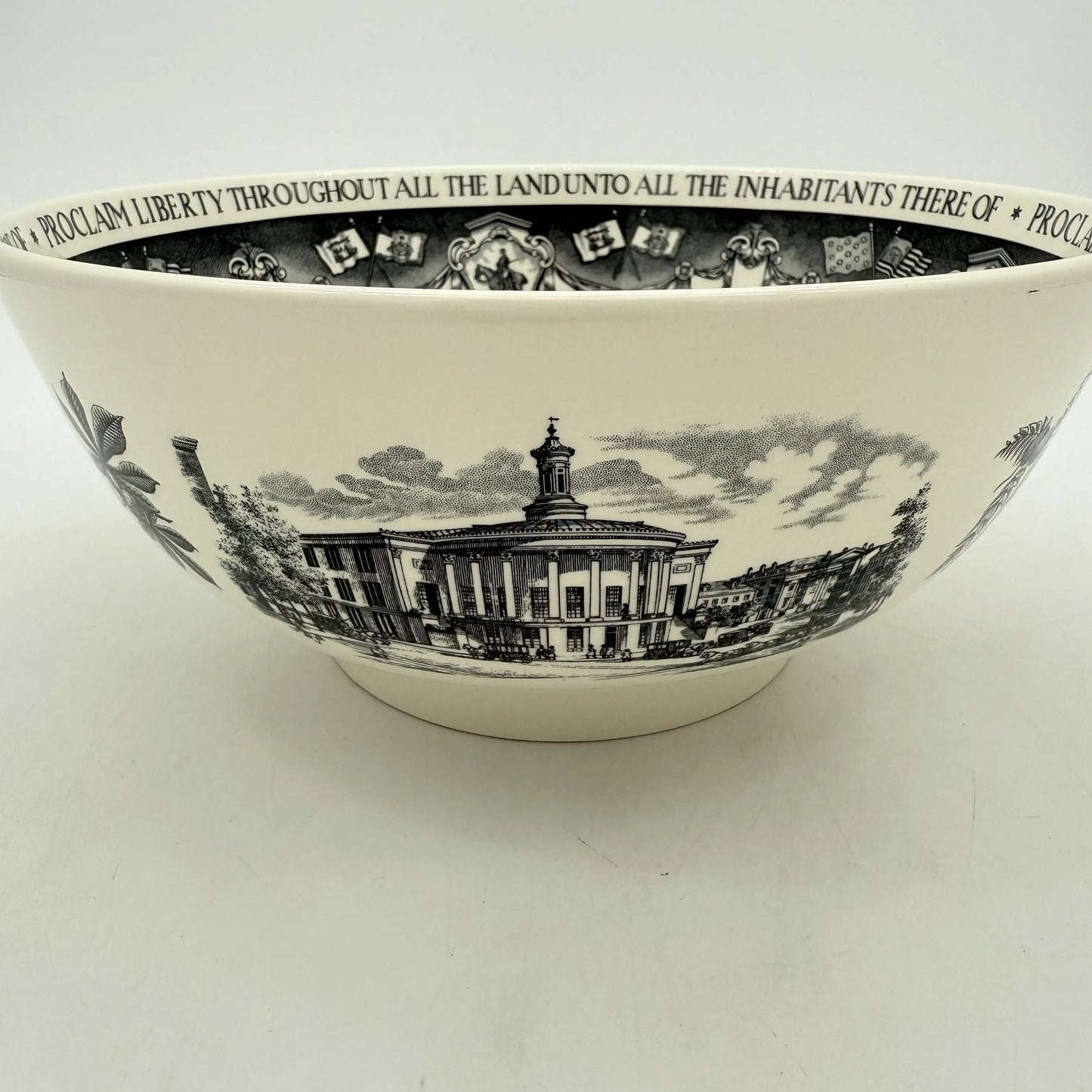 Wedgwood "Philadelphia Bowl" — Signing the Articles of Confederation in 1778
