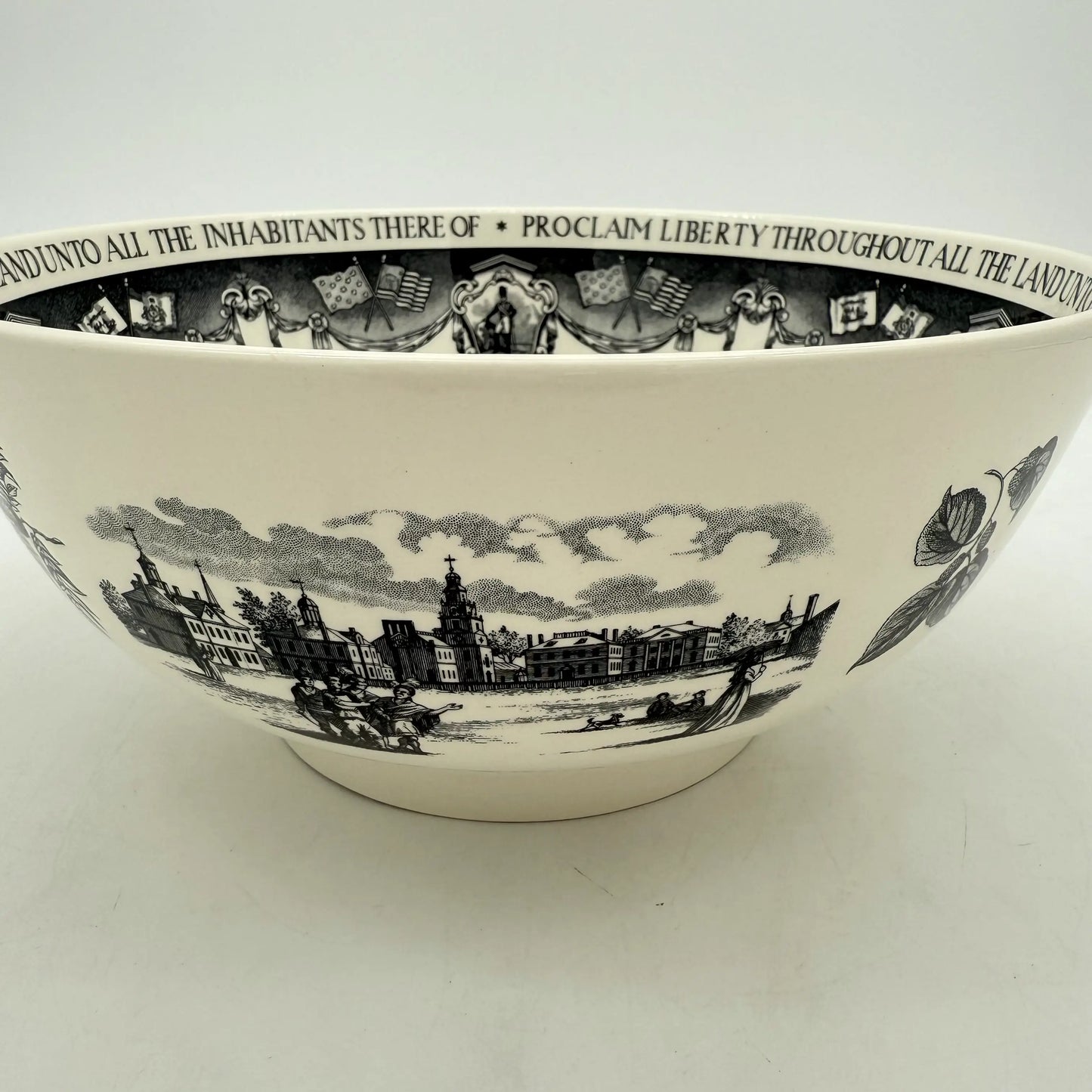 Wedgwood "Philadelphia Bowl" — Signing the Articles of Confederation in 1778