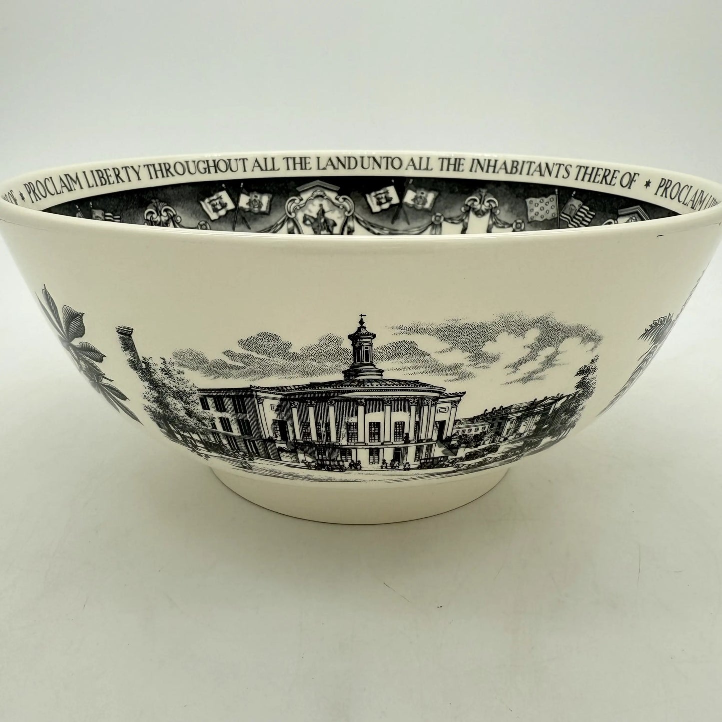 Wedgwood "Philadelphia Bowl" — Signing the Articles of Confederation in 1778