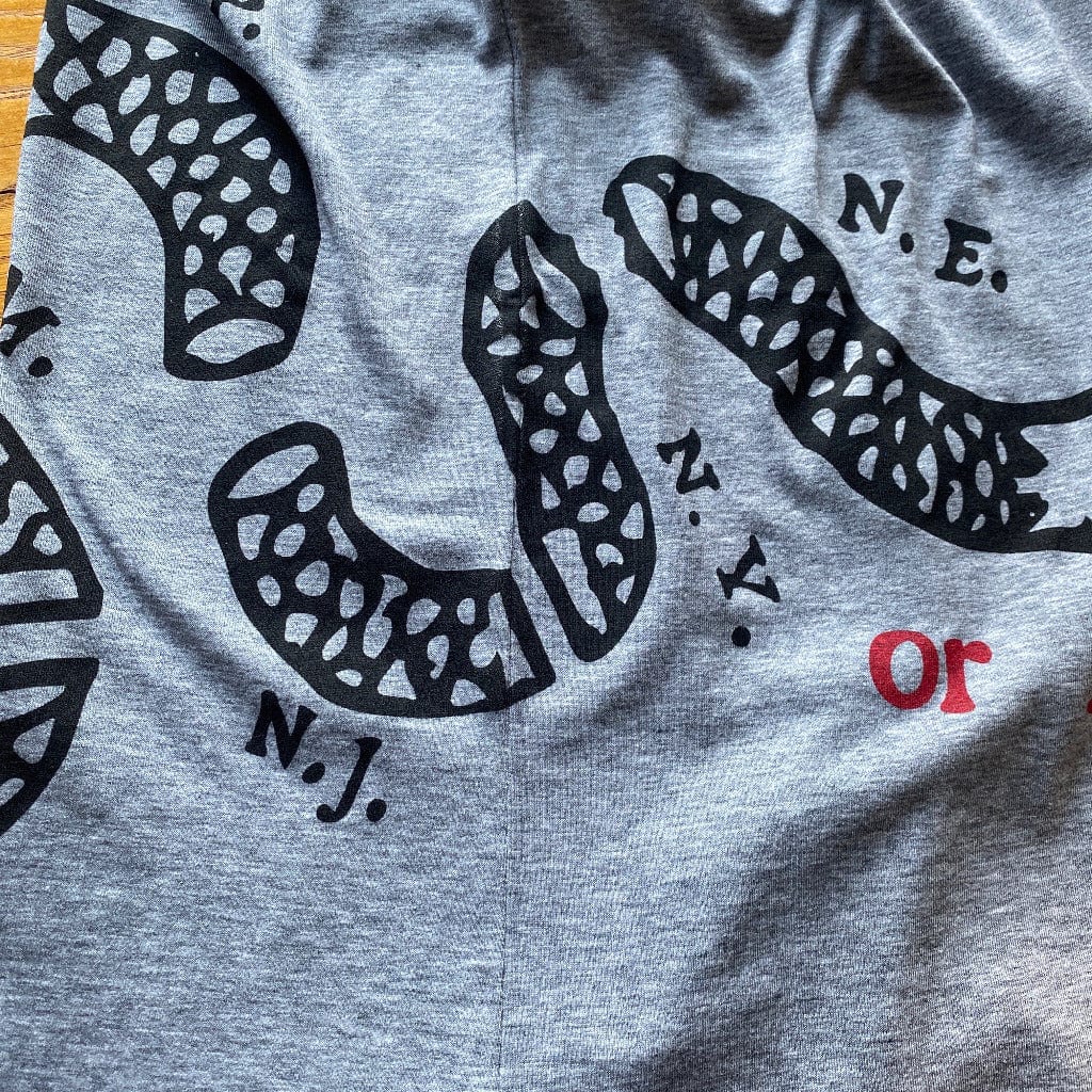 Close-up of "Join or Die" Tank top for women - Heather grey from the history list store