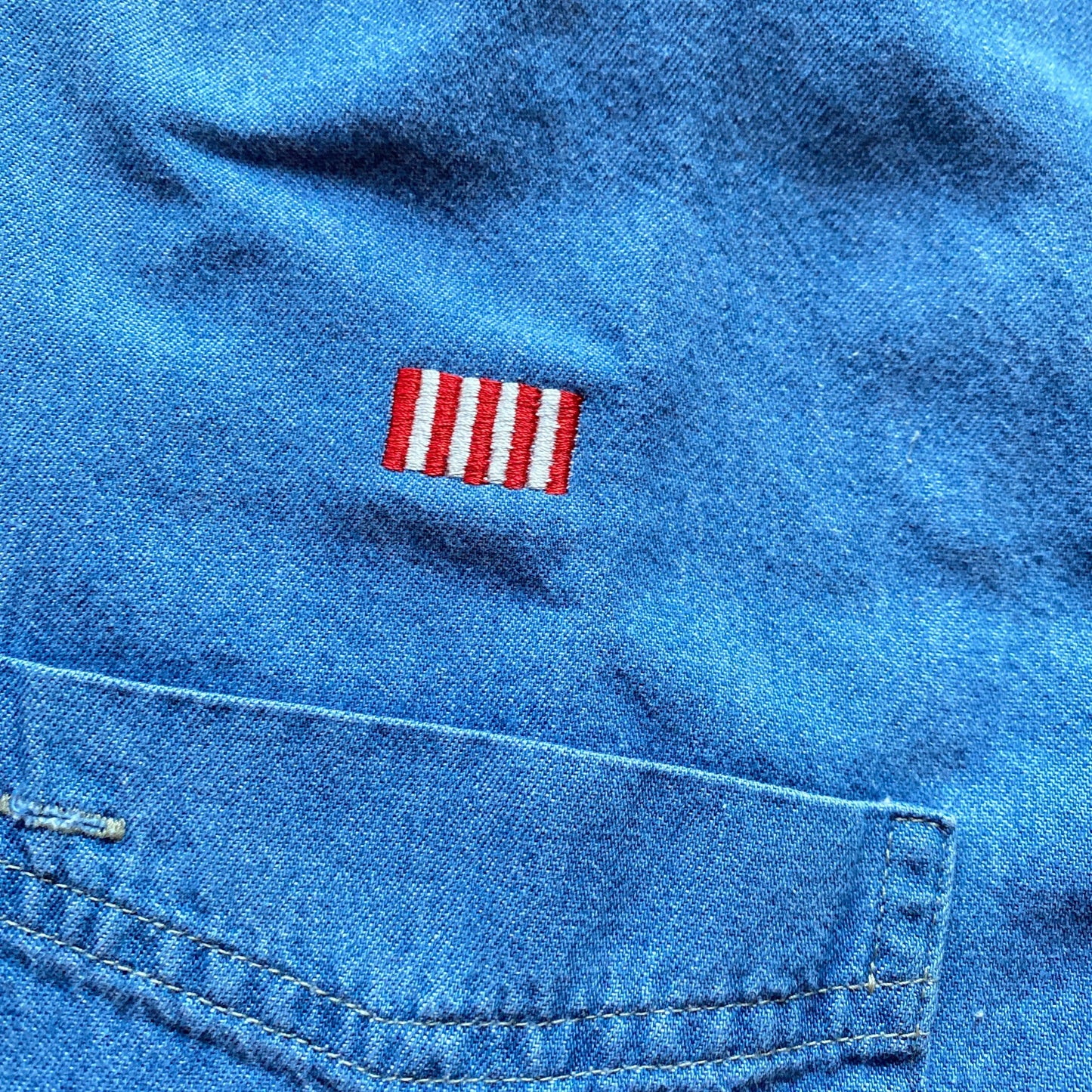 Close-up flag "Sons of Liberty" 1776 Long sleeve button down shirt from the History List Store.