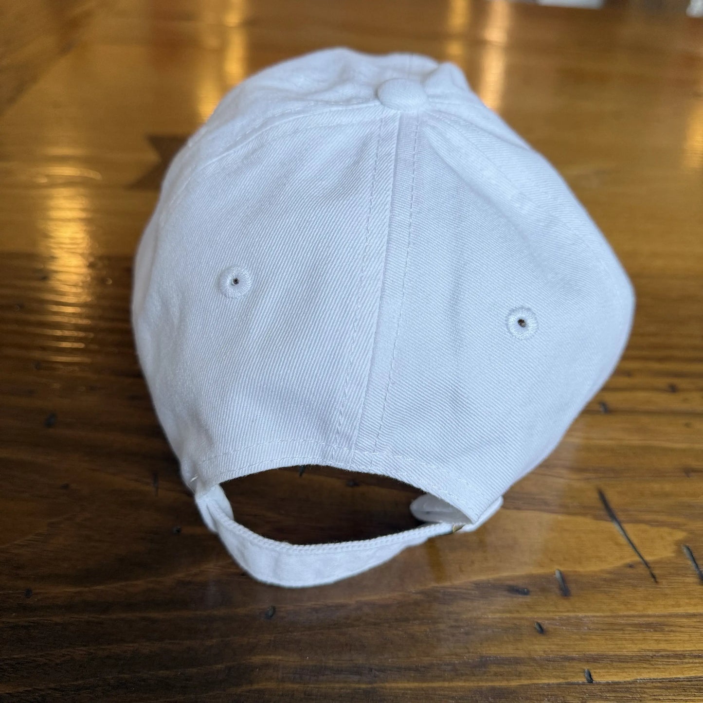 Embroidered "Proclaim Liberty" cap with the Liberty Bell — White