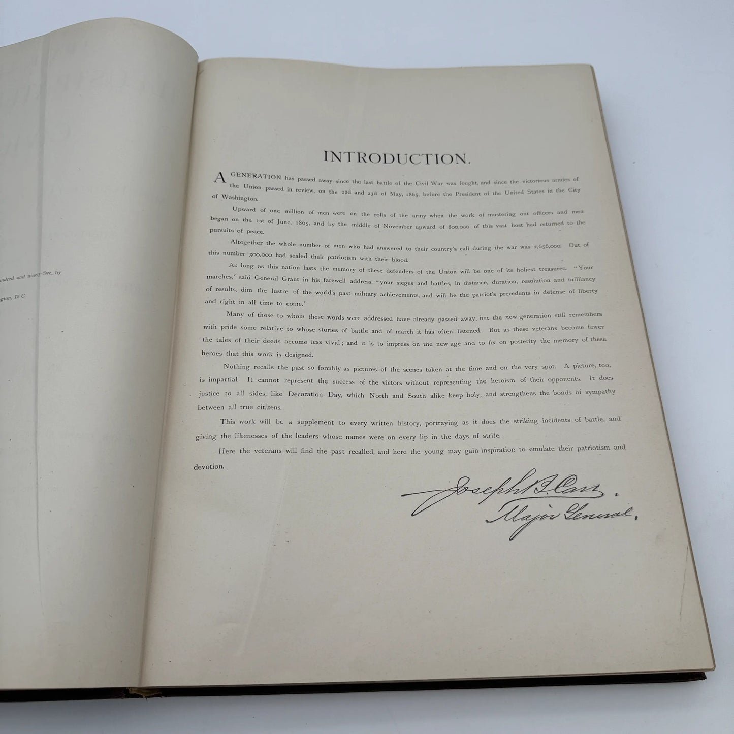"Frank Leslie's Illustrated History of the Civil War" edited by Louis Shepheard Moat — 1895 — with authographs from two Civil War Generals