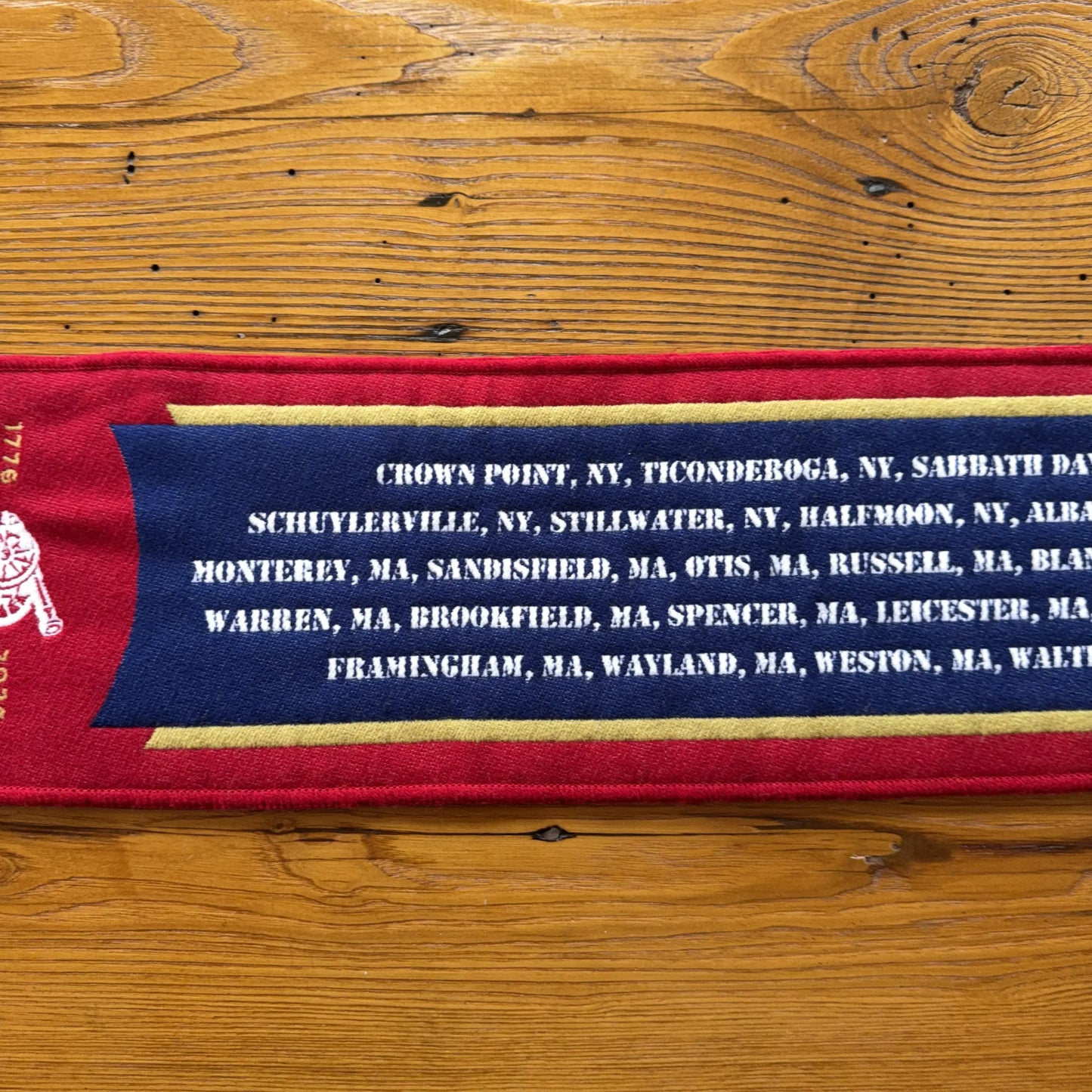 Knox Trail 250 woven scarf