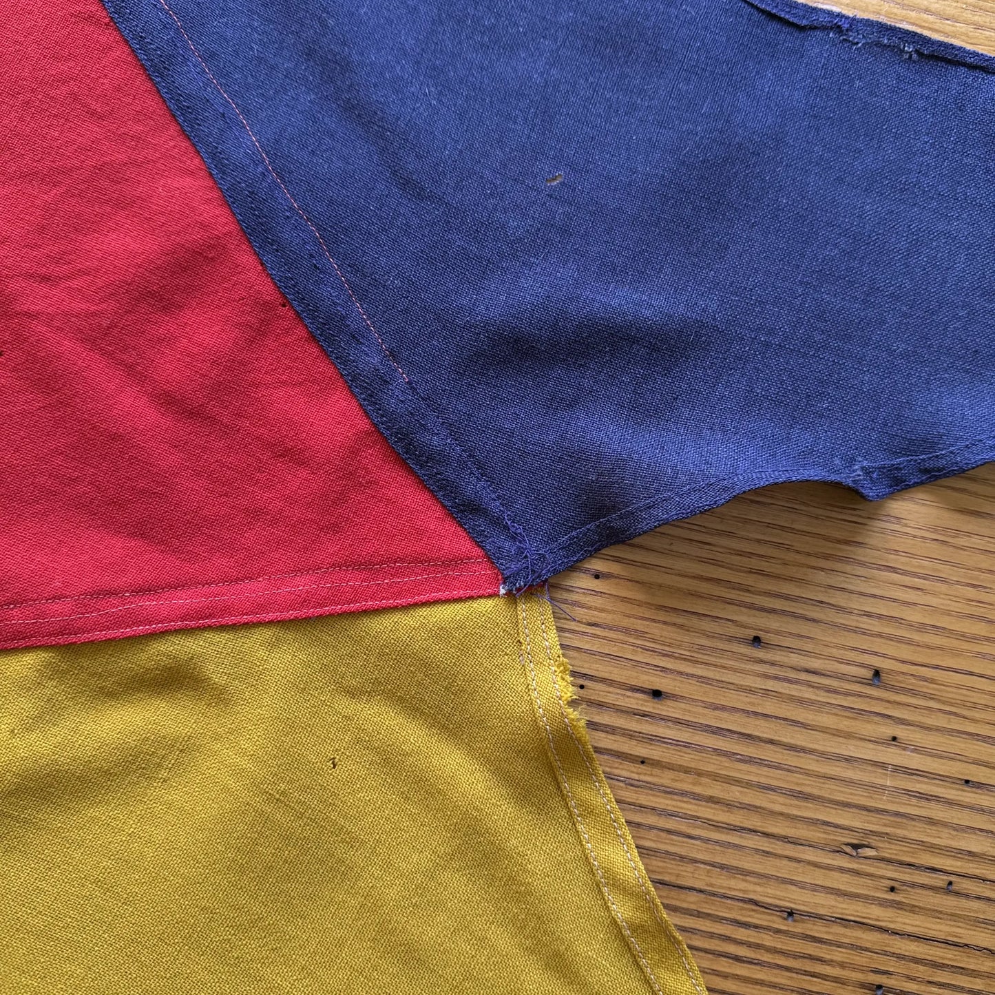 Guidon flag — Red, blue, gold — 15" x 25"