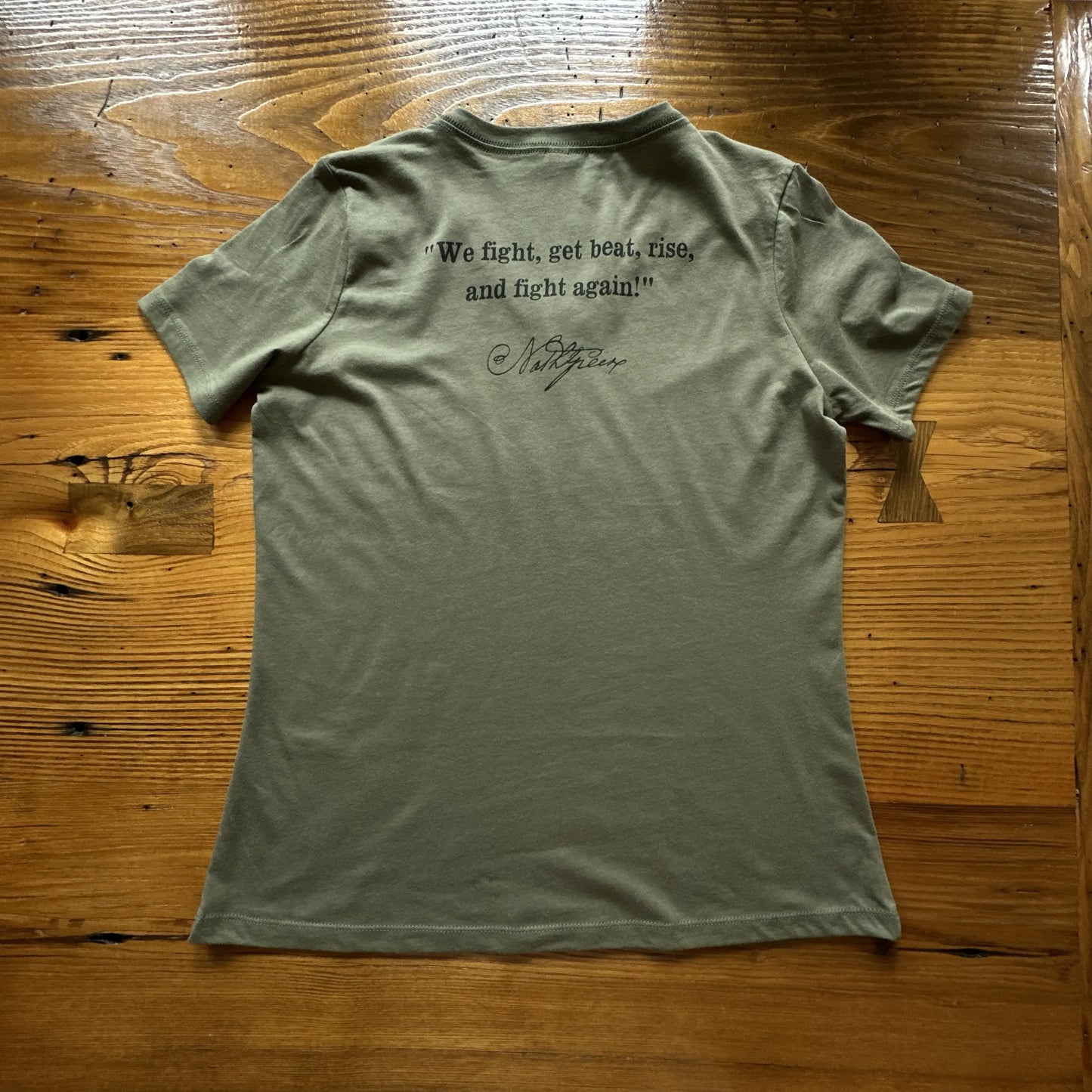 Nathanael Greene "We fight!" — Women's v-neck shirt