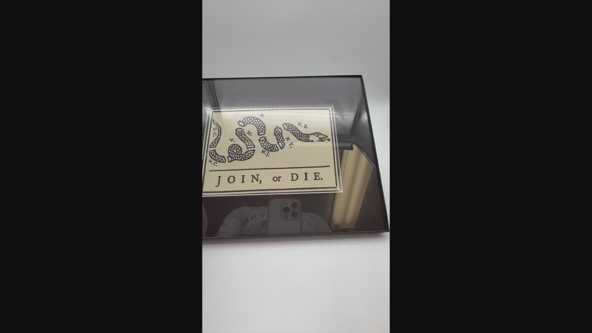 Setting up "Join or Die" frame from The History List store
