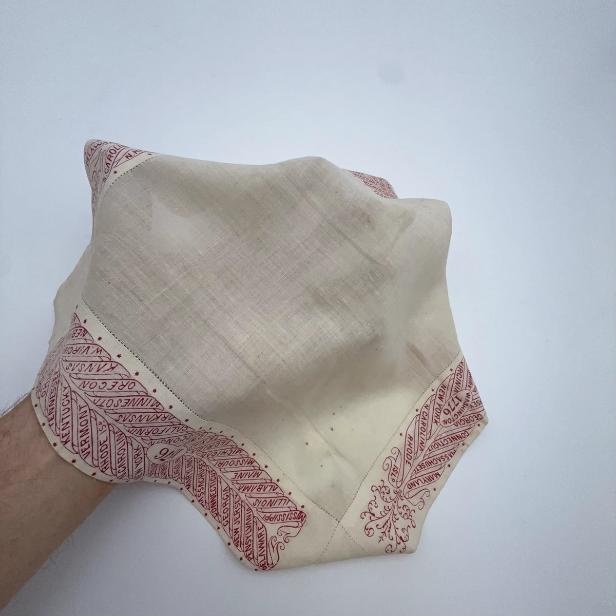 Centennial Handkerchief — With the states in 1776 and 1876 printed around the edge