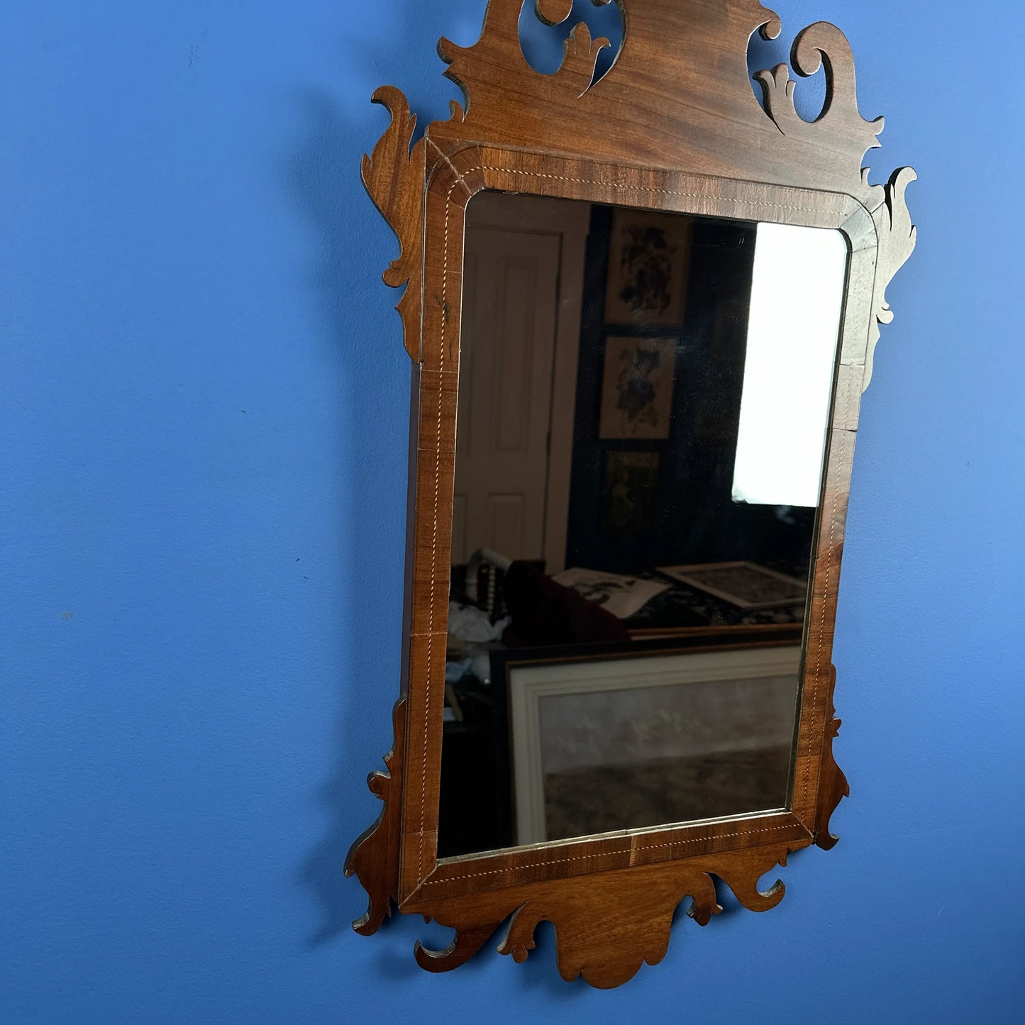 Chippendale mirror with veneer and inlay — 1700s