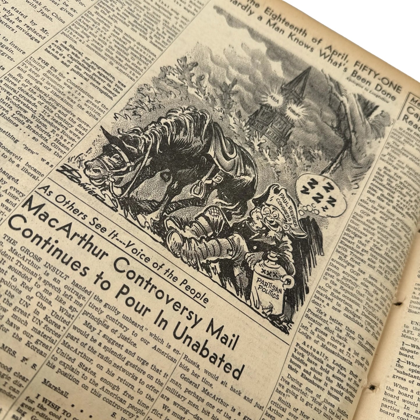 Detroit Free Press — M'Arthur Lands in U.S. — April 18, 1951