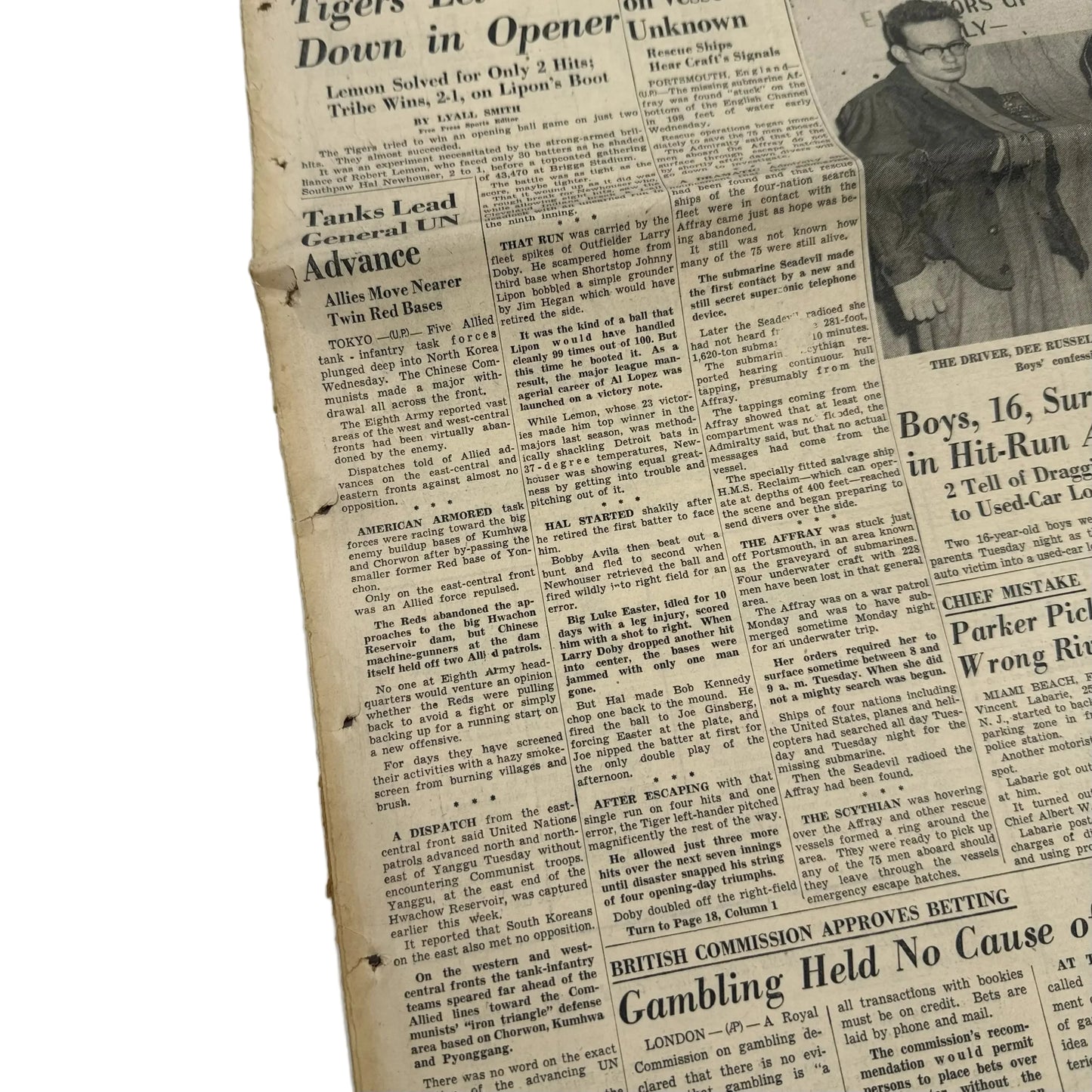 Detroit Free Press — M'Arthur Lands in U.S. — April 18, 1951