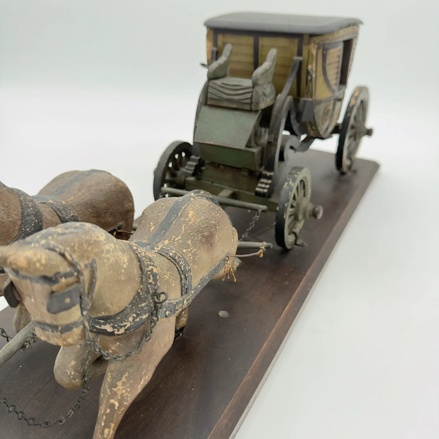 George Washington's Private Carriage And Horses — Miniature Replica