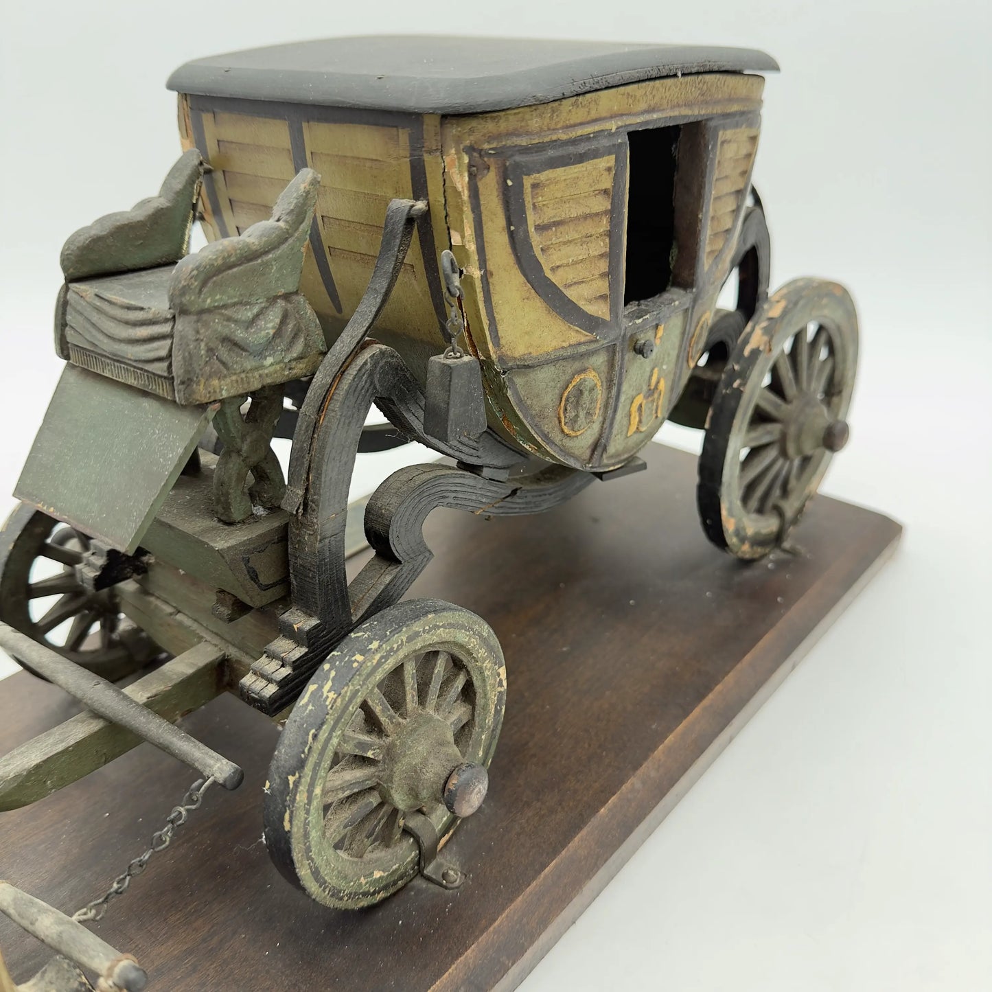 George Washington's Private Carriage And Horses — Miniature Replica