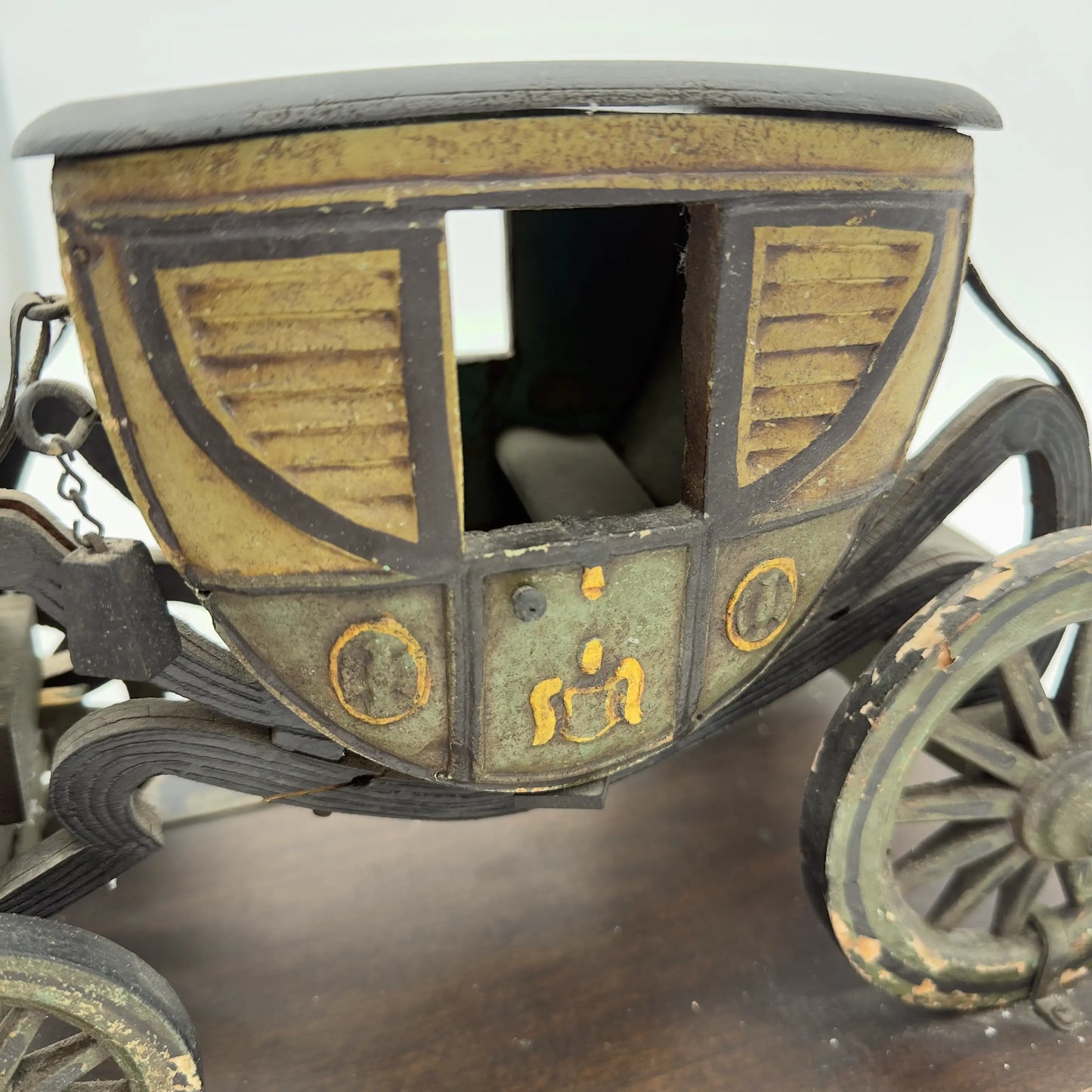 George Washington's Private Carriage And Horses — Miniature Replica
