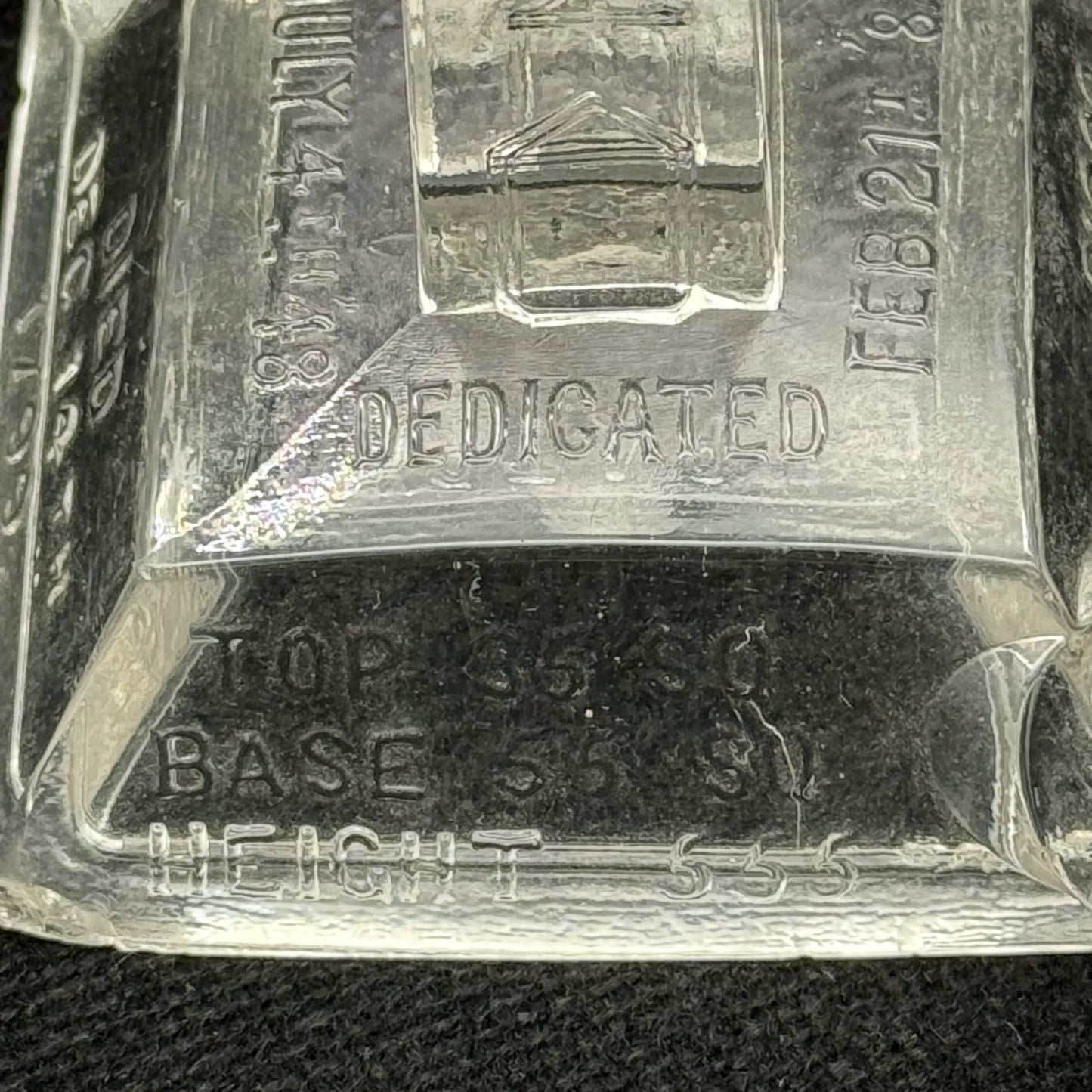 Washington Monument Commemorative Glass Paperweight