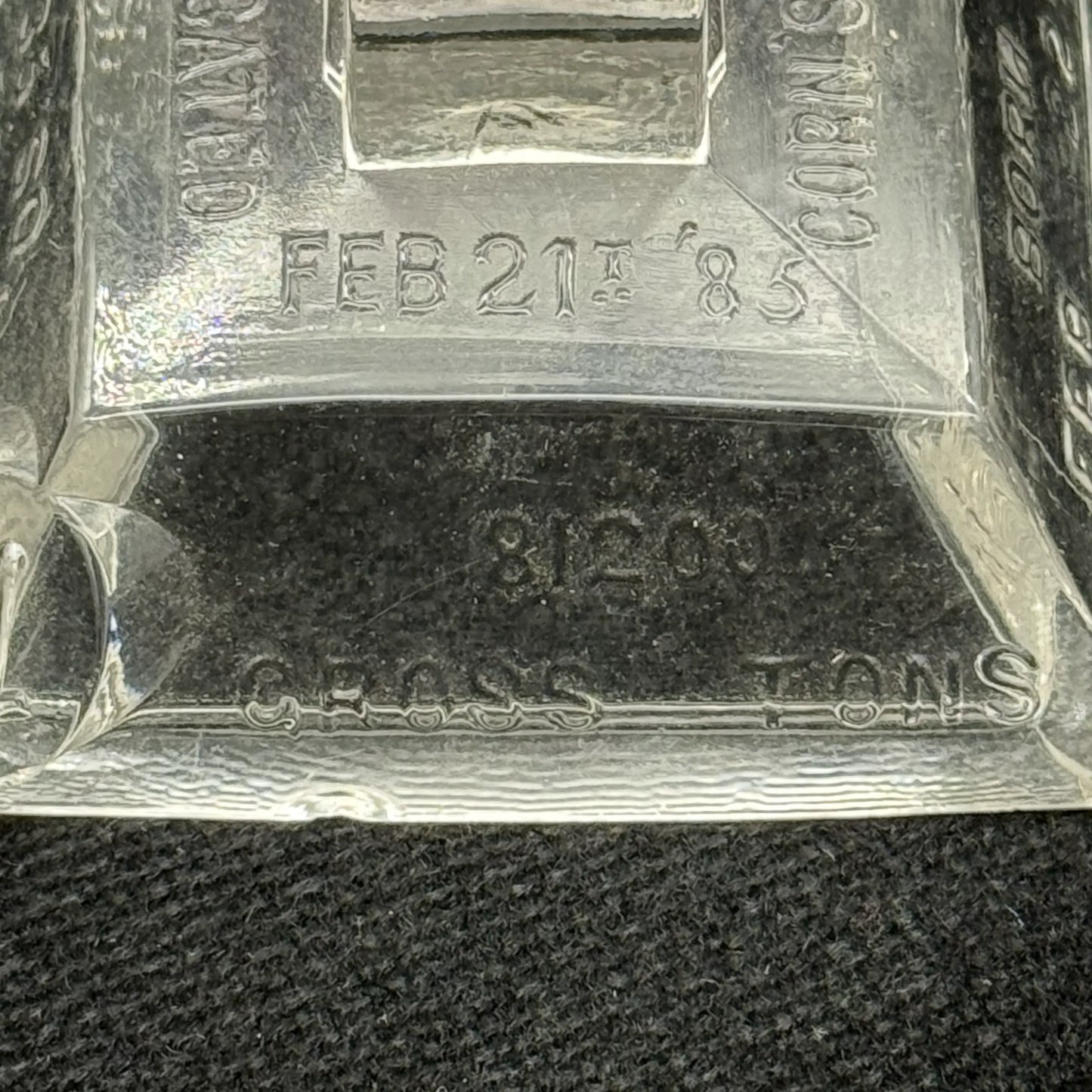 Washington Monument Commemorative Glass Paperweight