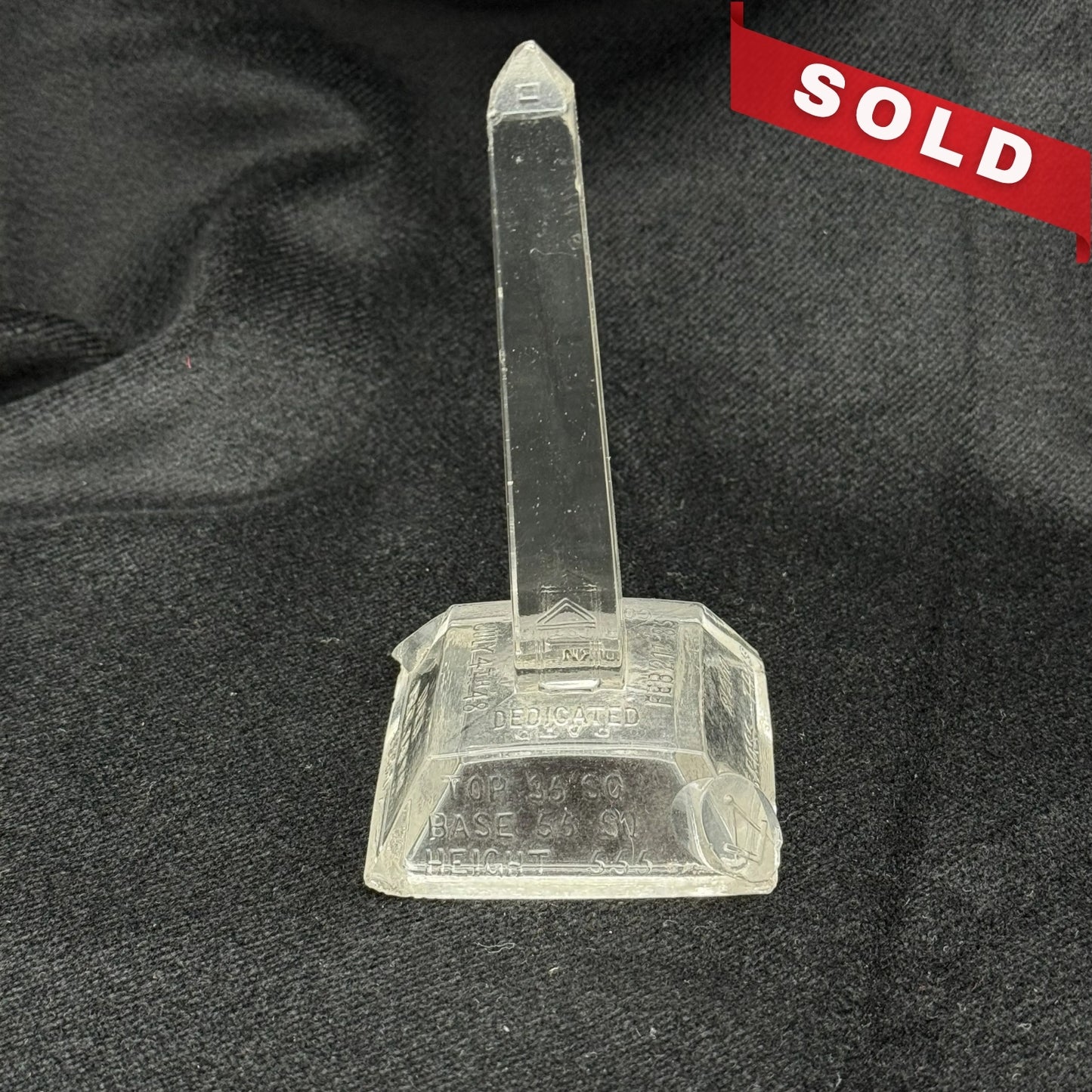 Washington Monument Commemorative Glass Paperweight