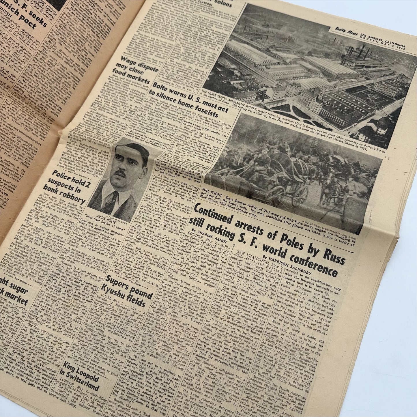 Los Angeles Daily News — EXTRA — "Surrender!! Nazis Give Up" — May 7, 1945