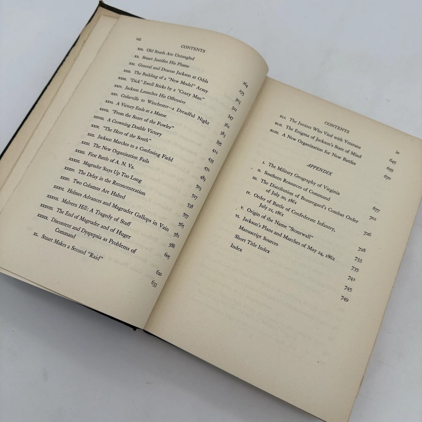 "Lee's Lieutenants: A Study in Command" — Douglass Southall Freeman — Volume 1