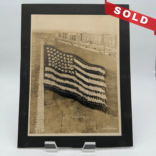 "Living Flag" original photograph with 10,000 sailors — 1917