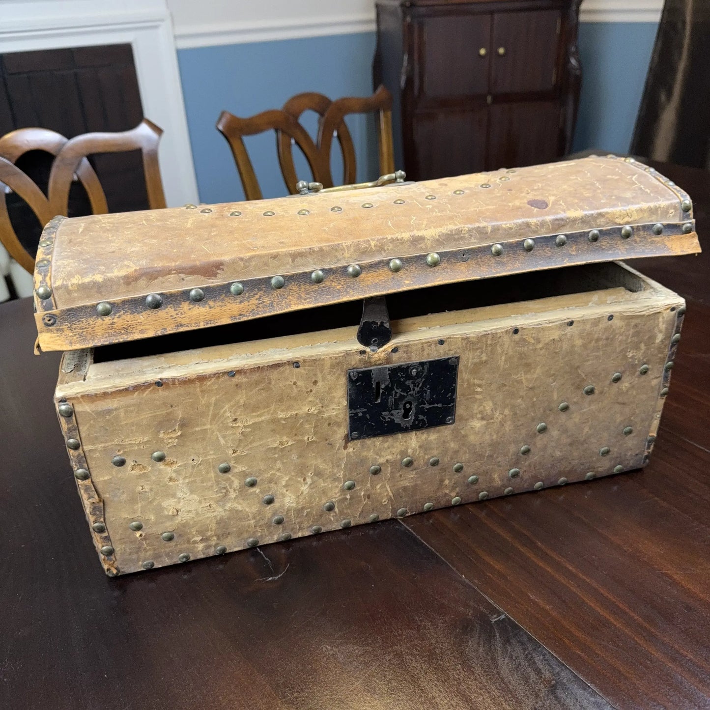 Small document trunk lined with papers from 1834 and 1838