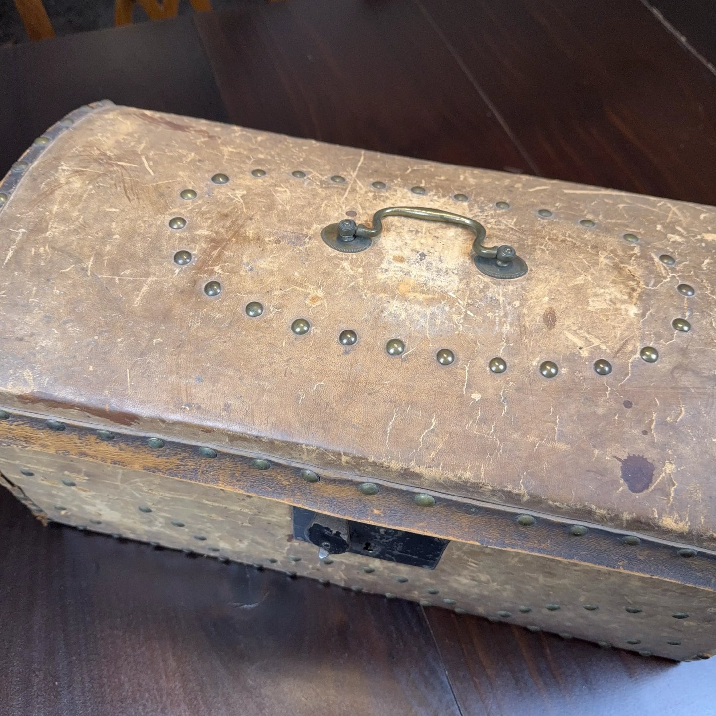 Small document trunk lined with papers from 1834 and 1838