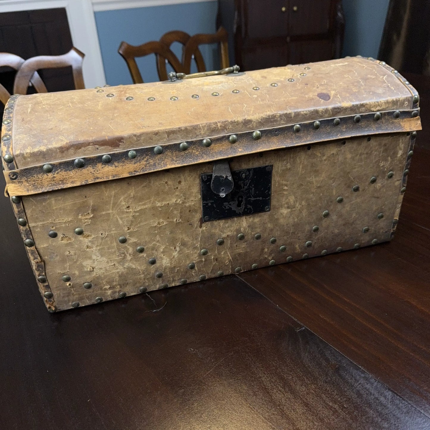 Small document trunk lined with papers from 1834 and 1838