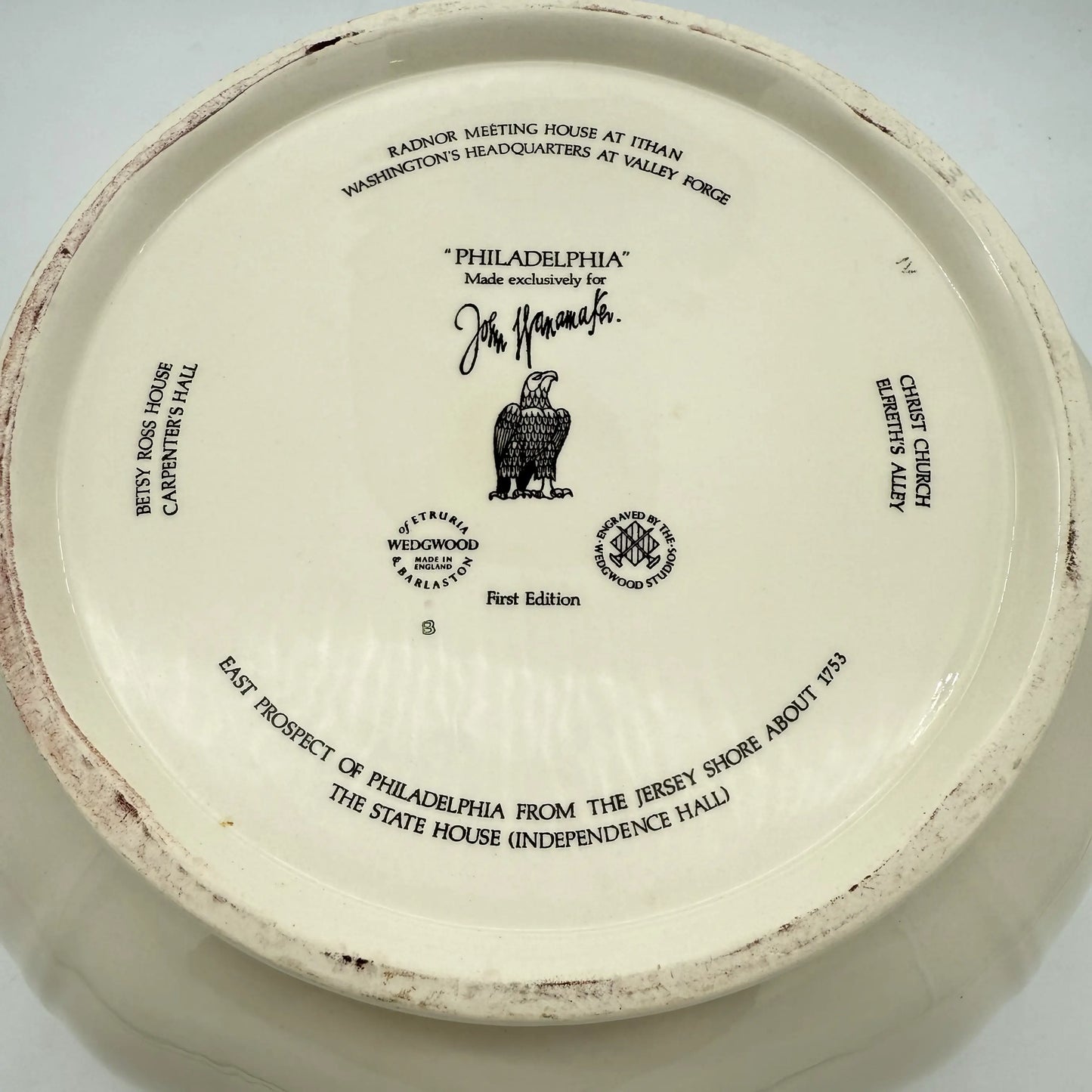 Wedgwood Queensware "Philadelphia" bowl on removable wood stand