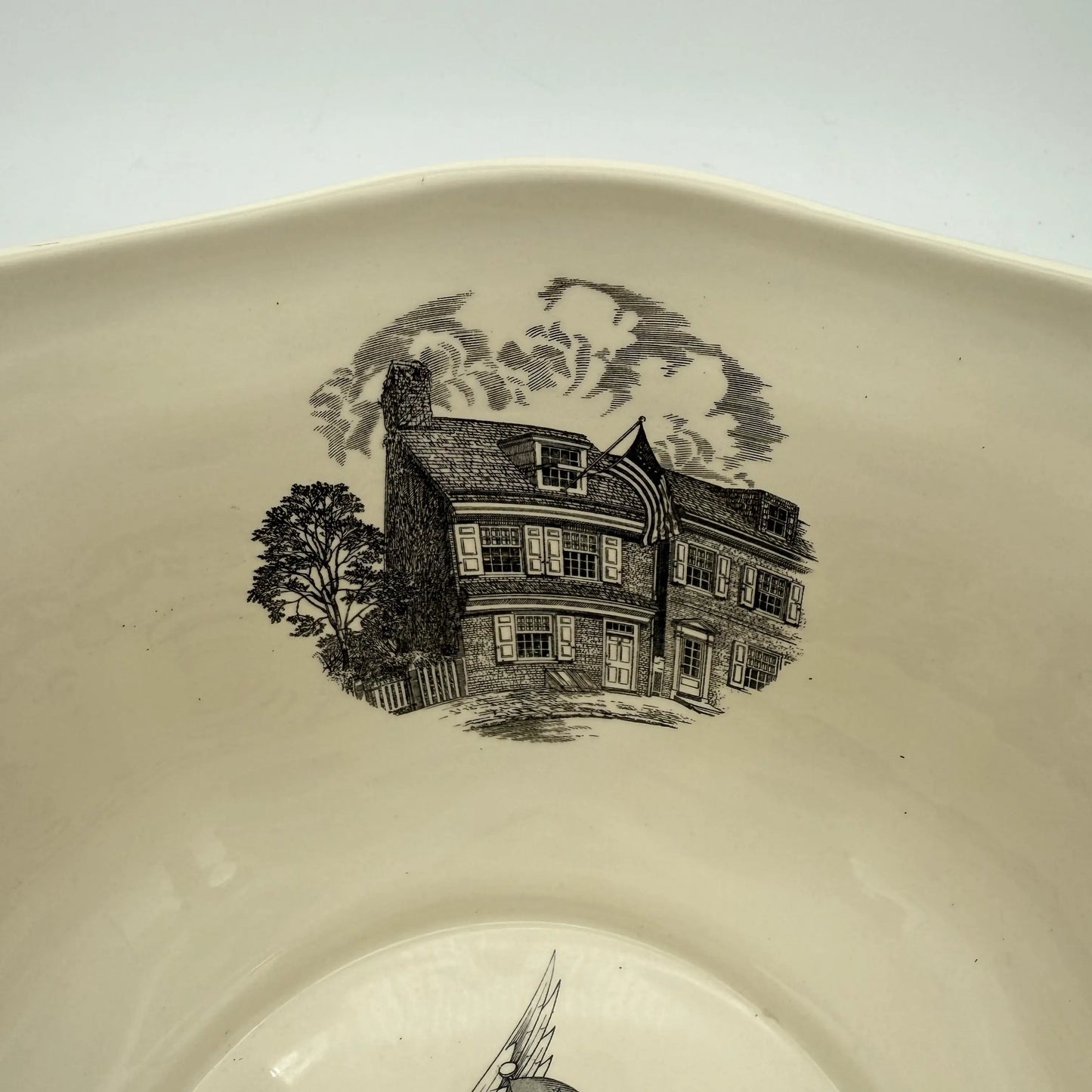 Wedgwood Queensware "Philadelphia" bowl on removable wood stand