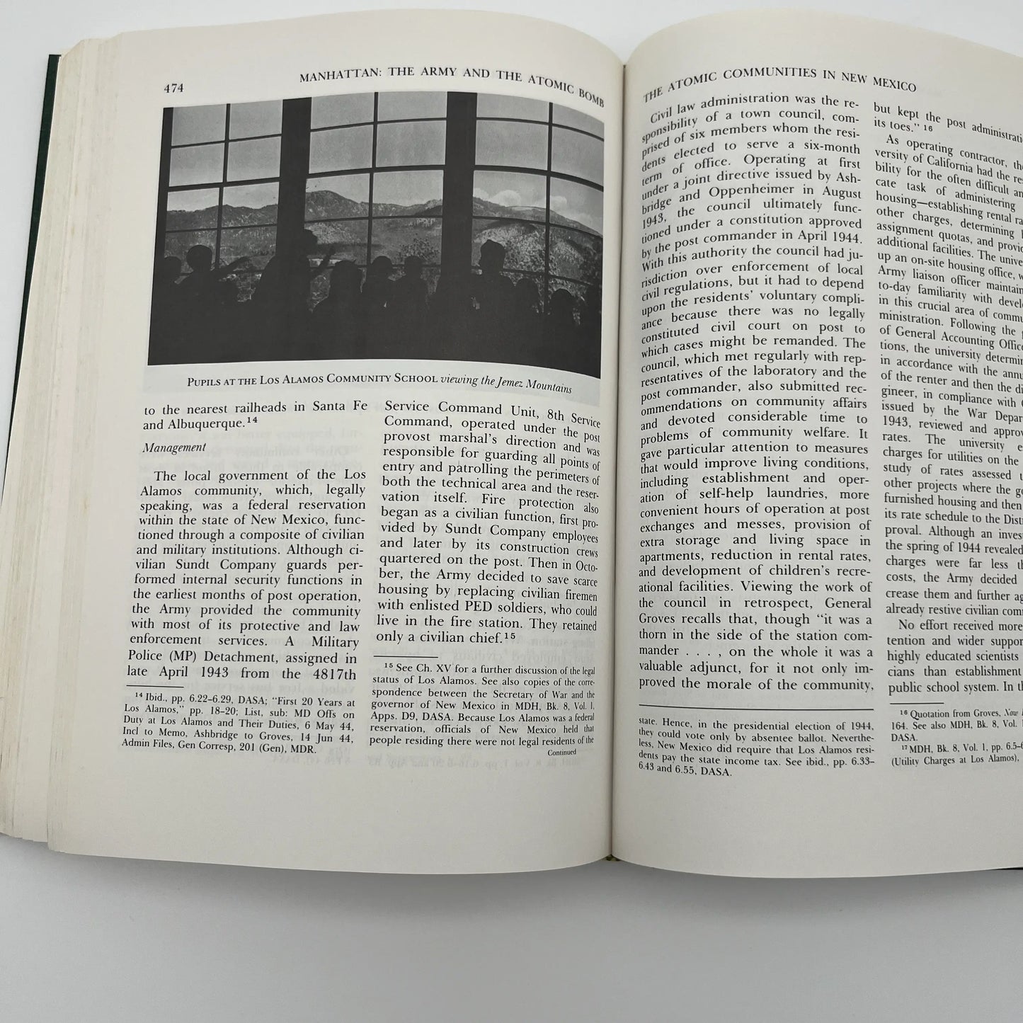 The U.S. Army in World War II: Manhattan: The Army and the Atomic Bomb