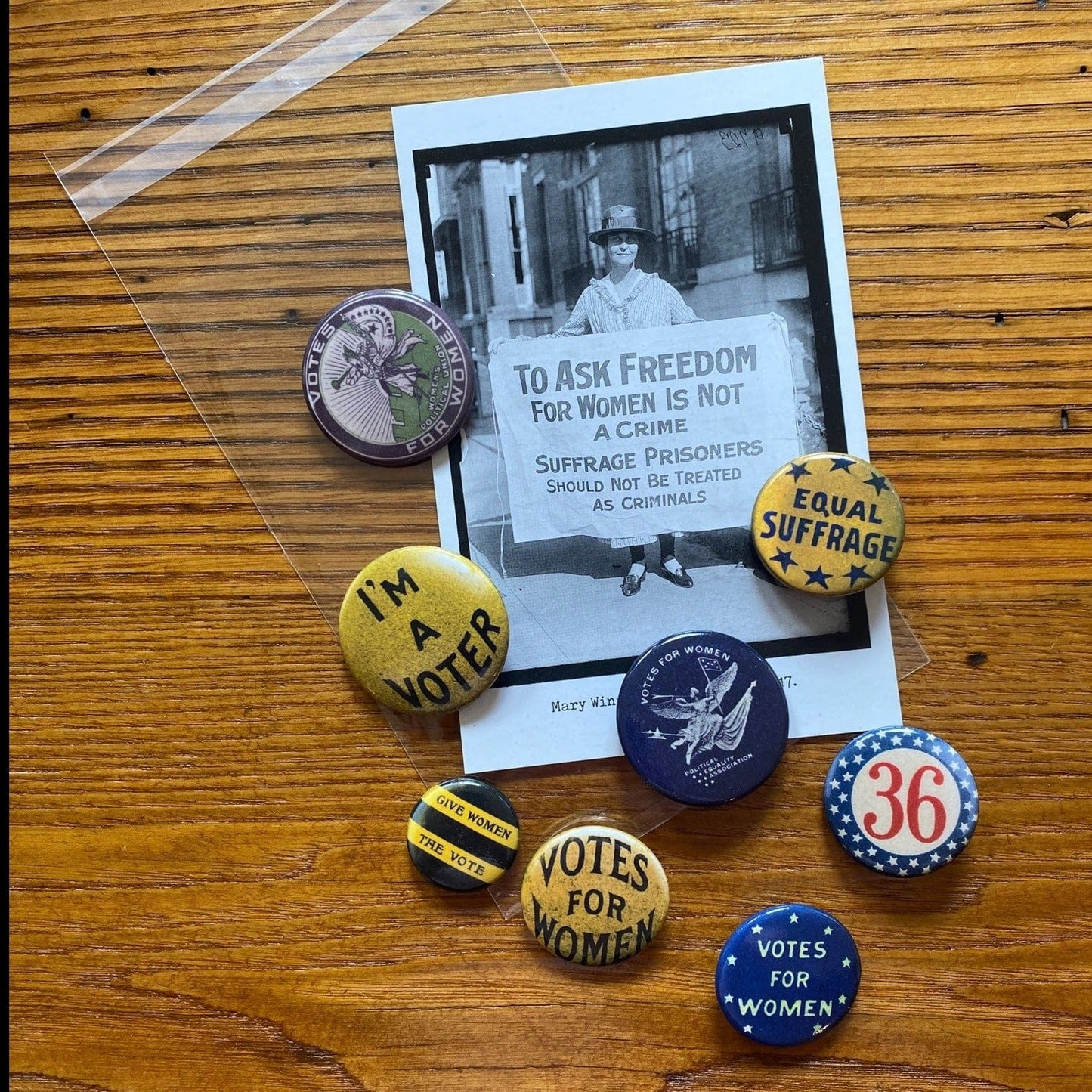 "I'm a Voter" Button pin - From the history list store
